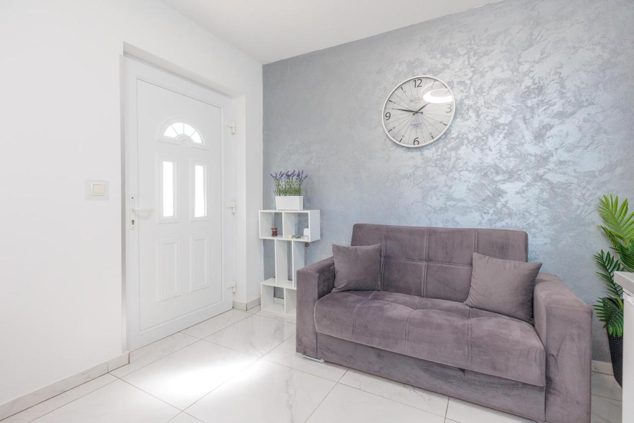 זאדאר Apartment Ema מראה חיצוני תמונה