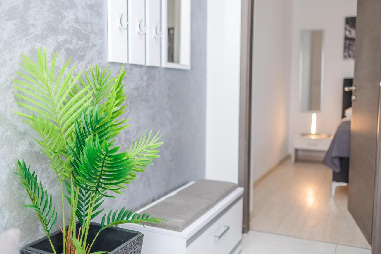 זאדאר Apartment Ema מראה חיצוני תמונה