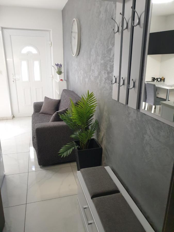 זאדאר Apartment Ema מראה חיצוני תמונה